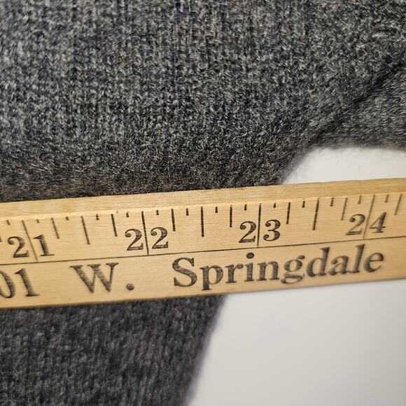 Cashmere Boutique Charcoal 100% Cashmere V-Neck Quiet Luxury Pullover Sweater S - Picture 3 of 6